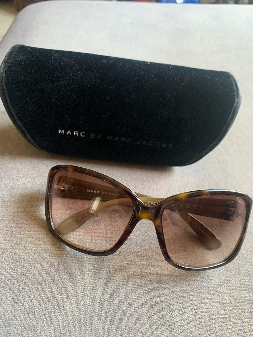Marc by Marc Jacobs oversized square shape Sunglasses